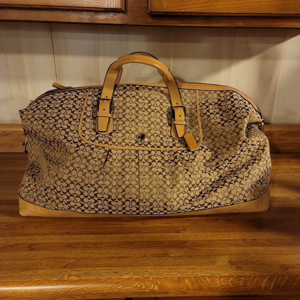 Coach voyager duffel bag